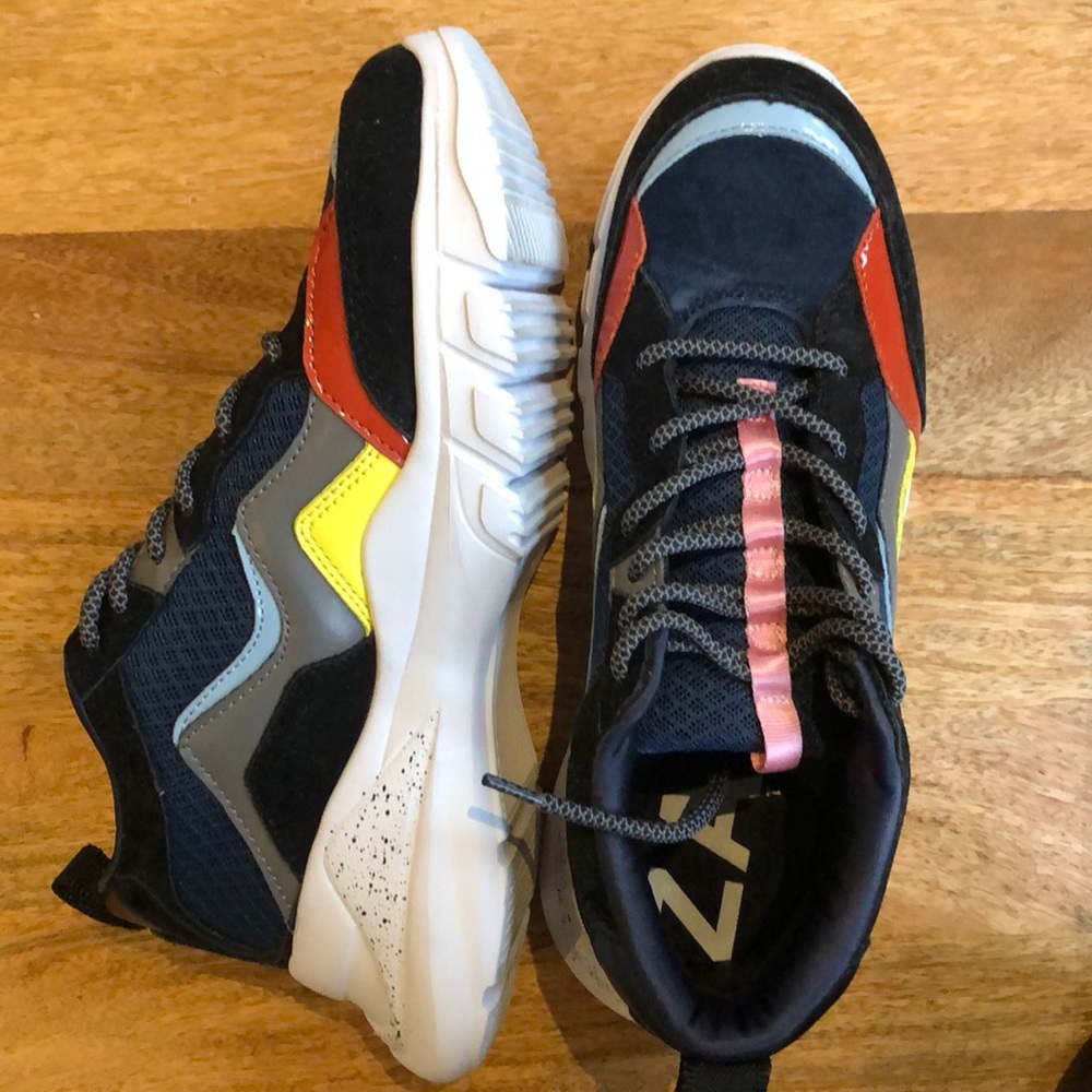 ZARA dad shoes
